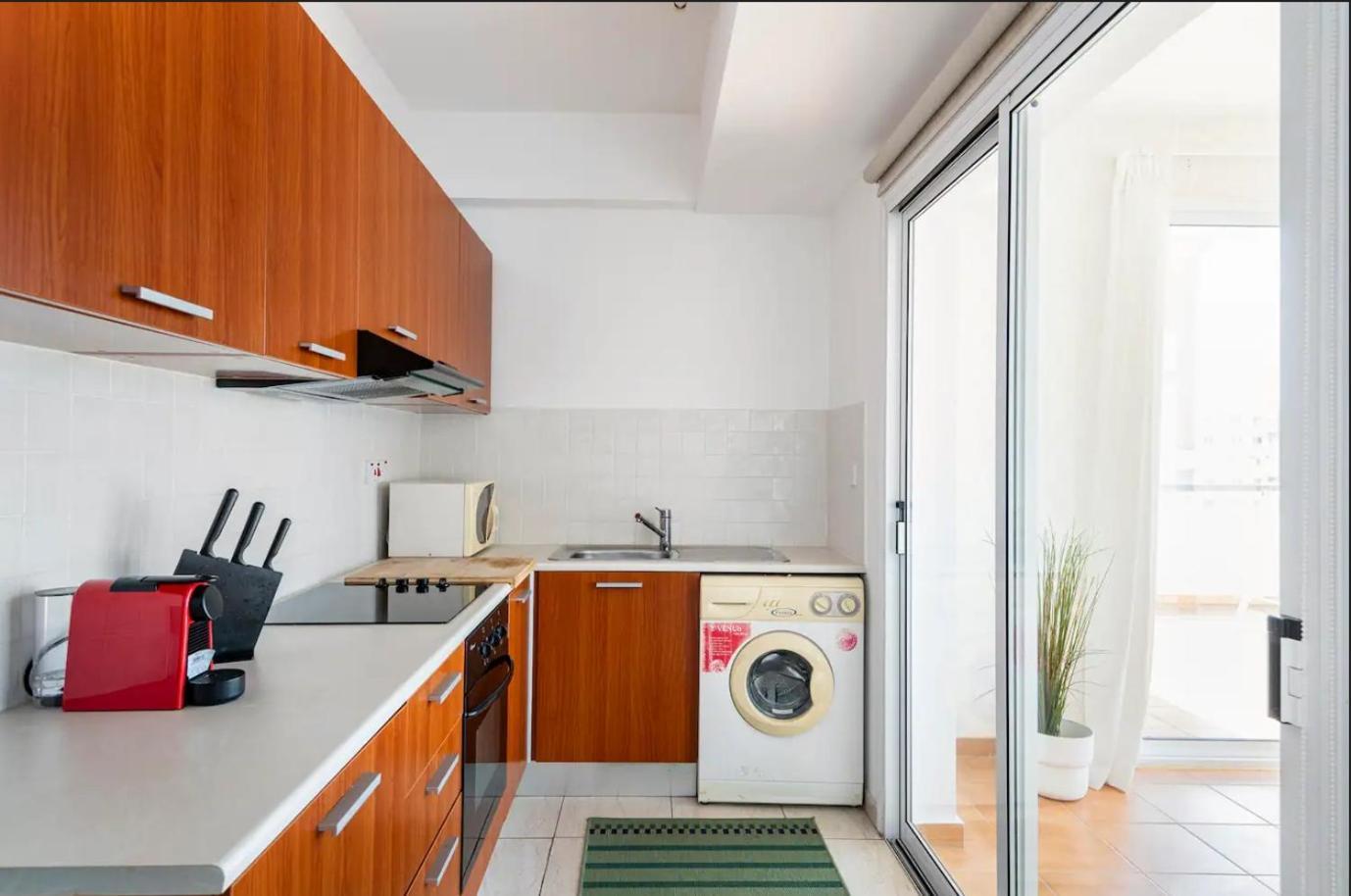 Top Floor Apartment City Center ラルナカ エクステリア 写真